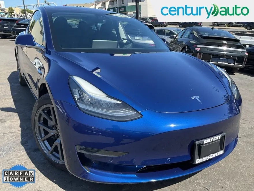 2018 Tesla Model 3 Long Range photo 1