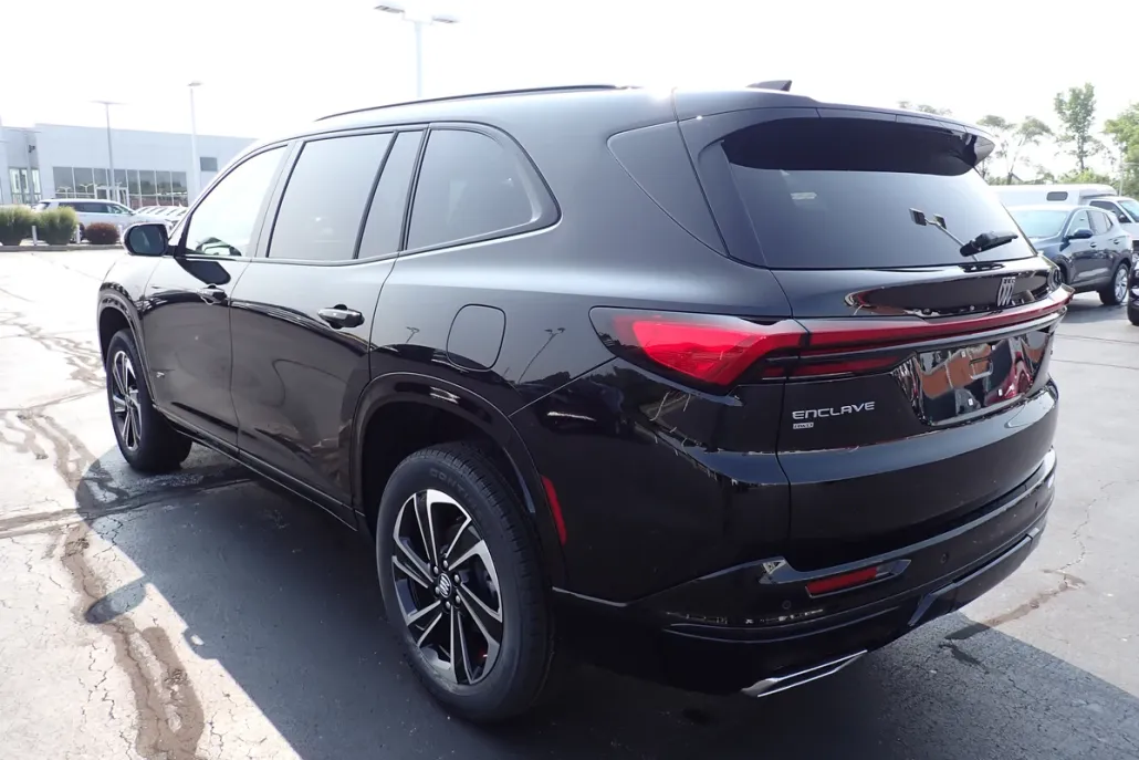 2026 Buick Enclave Sport Touring photo 1