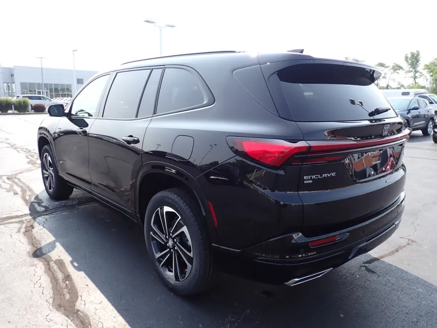 2026 Buick Enclave Sport Touring photo 1