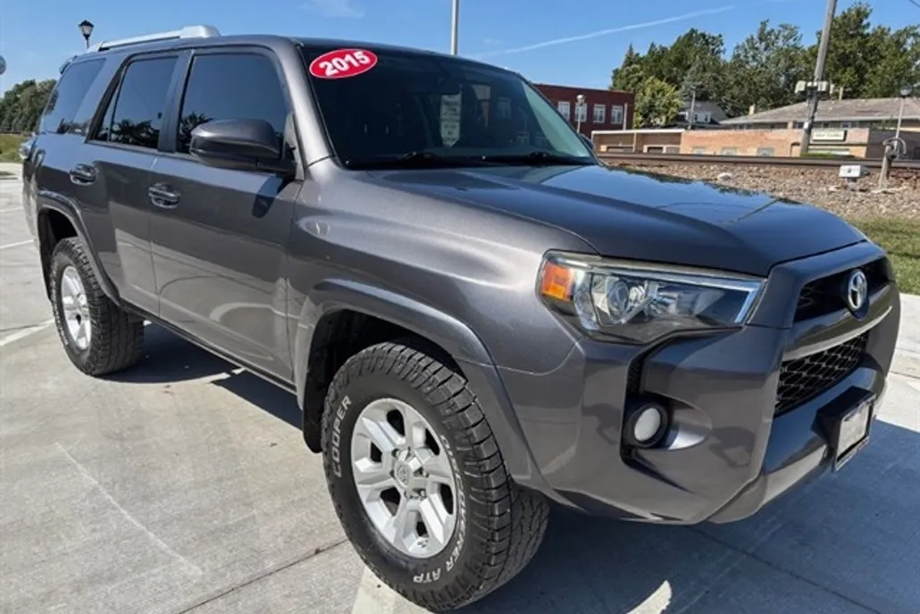 2015 Toyota 4Runner Base photo 1