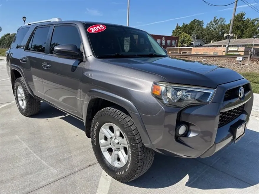 2015 Toyota 4Runner Base photo 1