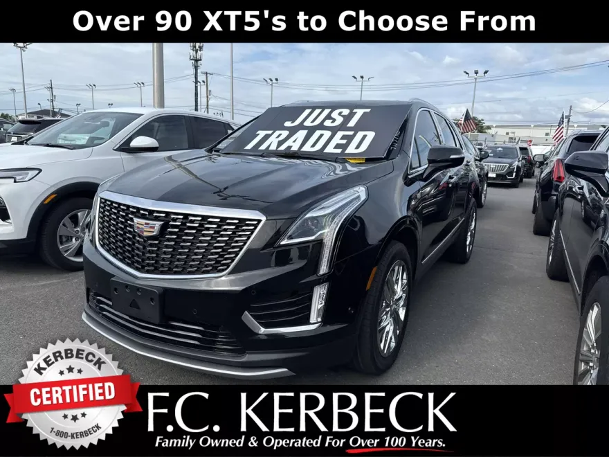 2022 Cadillac XT5 Premium Luxury photo 1