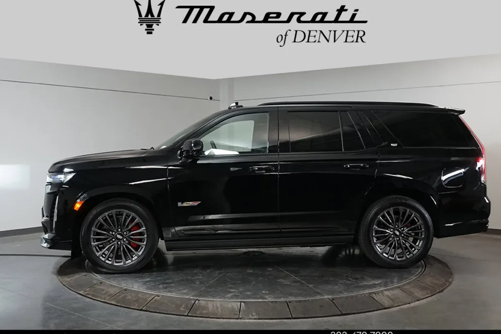 2023 Cadillac Escalade V-Series photo 1