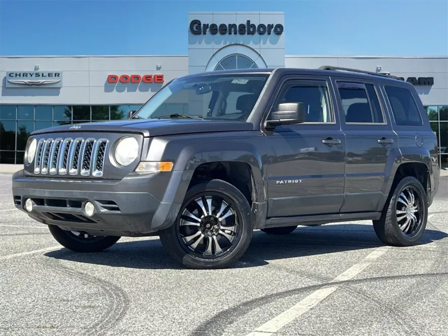 2015 Jeep Patriot Latitude photo 1