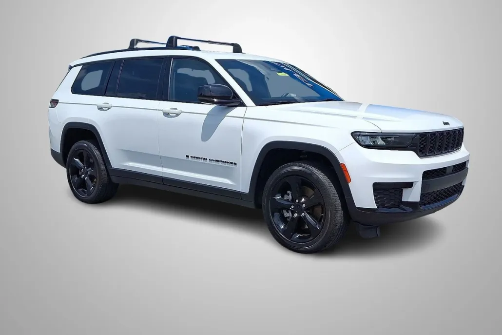 2022 Jeep Grand Cherokee Altitude photo 1