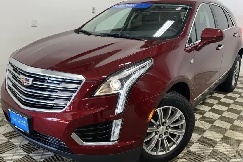 2017 Cadillac XT5 Luxury photo 1