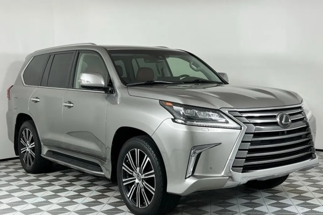 2021 Lexus LX 570 Three-Row photo 1