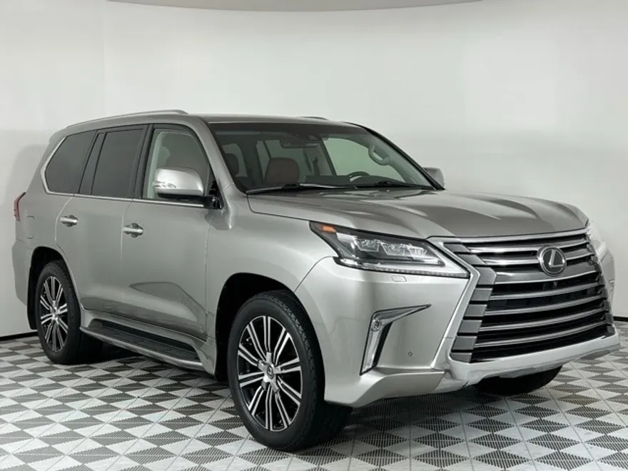 2021 Lexus LX 570 Three-Row photo 1