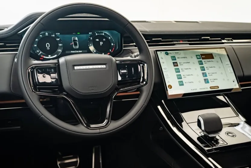 2025 Land Rover Range Rover Sport SE photo 1