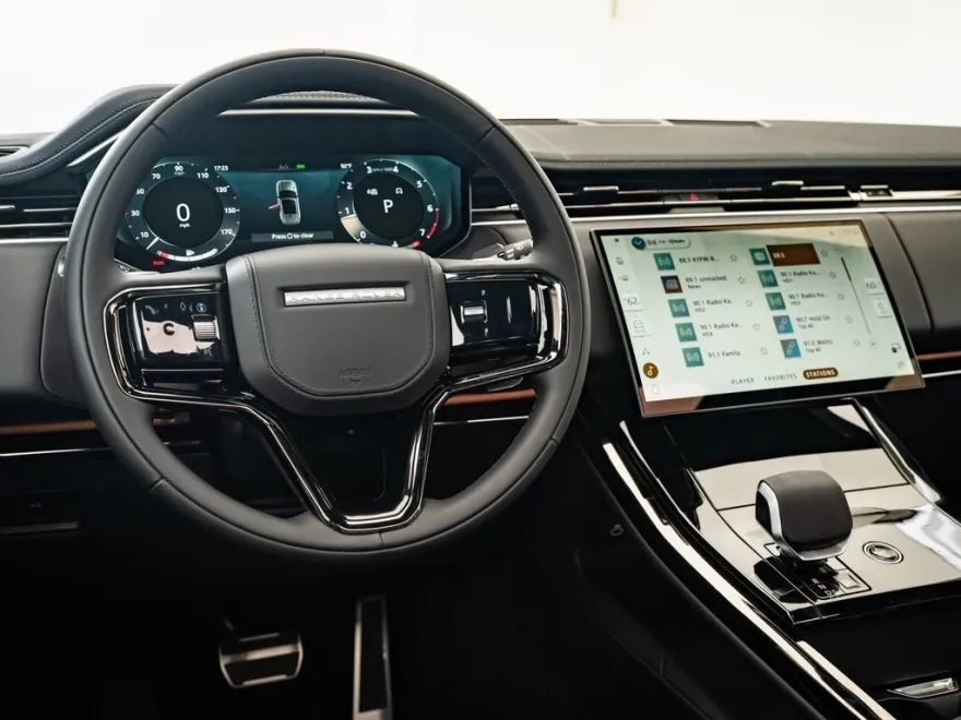 2025 Land Rover Range Rover Sport SE photo 1