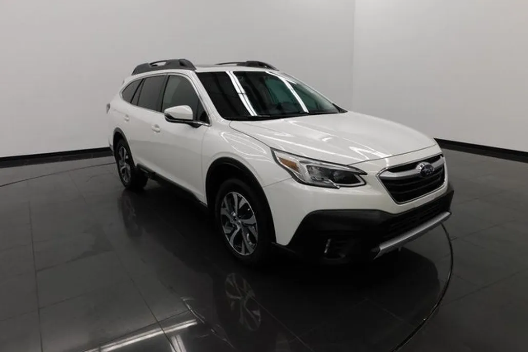 2020 Subaru Outback Limited photo 1