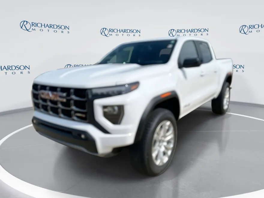 2025 Gmc Canyon AT4 photo 1