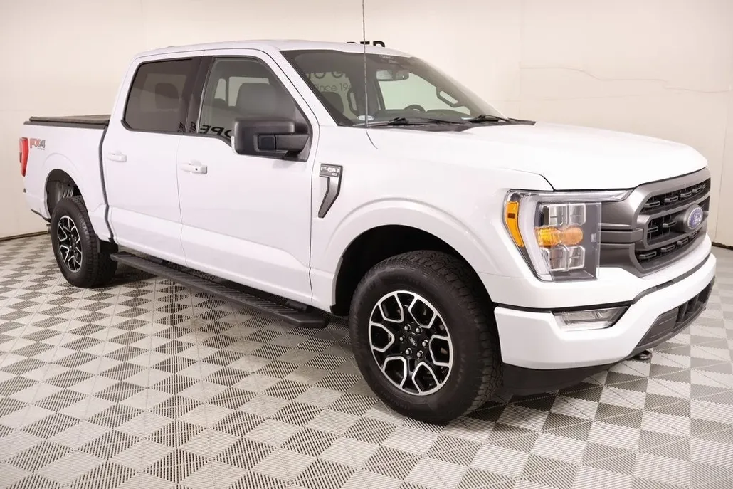 2022 Ford F-150 XLT photo 1