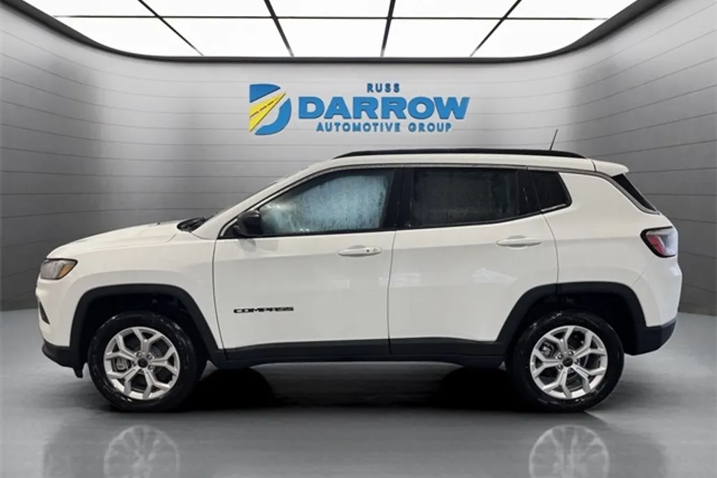 2025 Jeep Compass Latitude photo 1