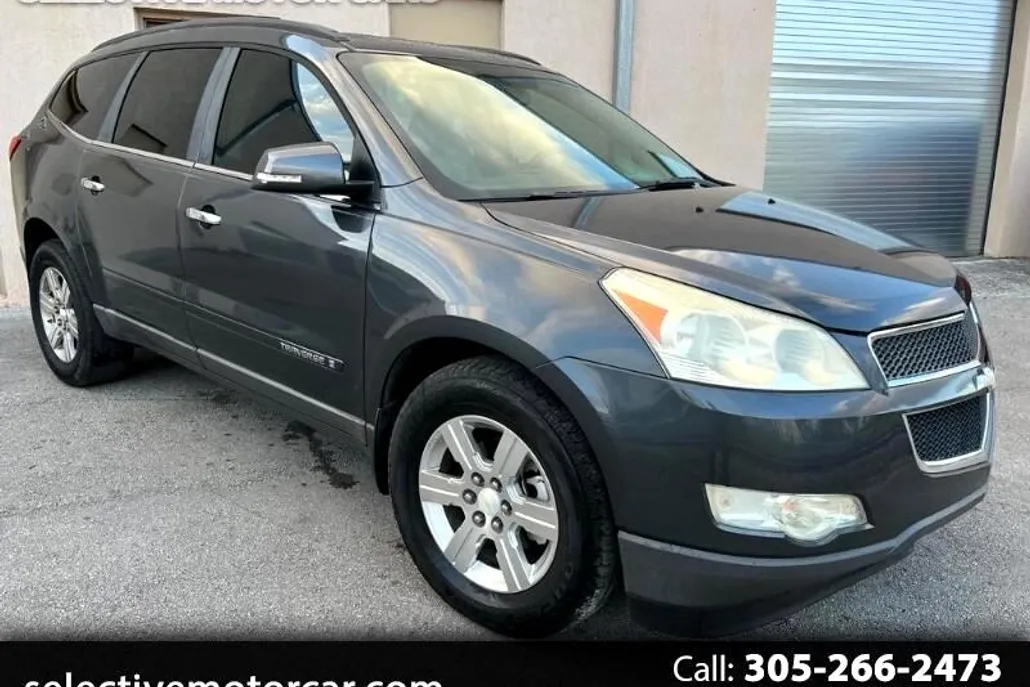 2009 Chevrolet Traverse 2LT photo 1