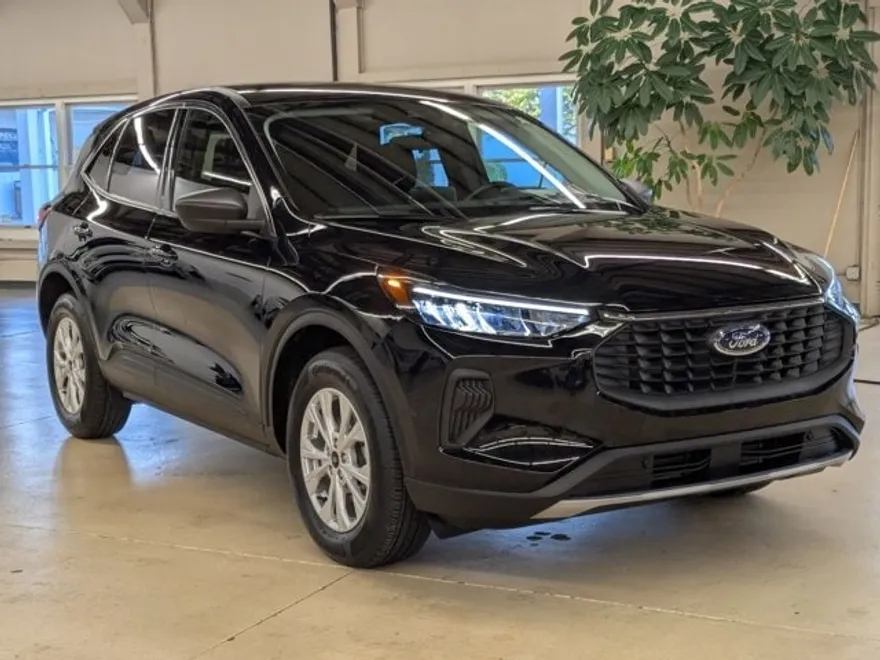 2023 Ford Escape Active photo 1