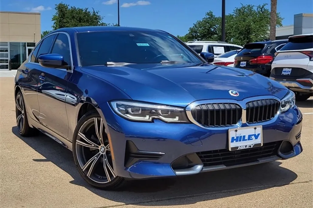 2022 Bmw 330i photo 1