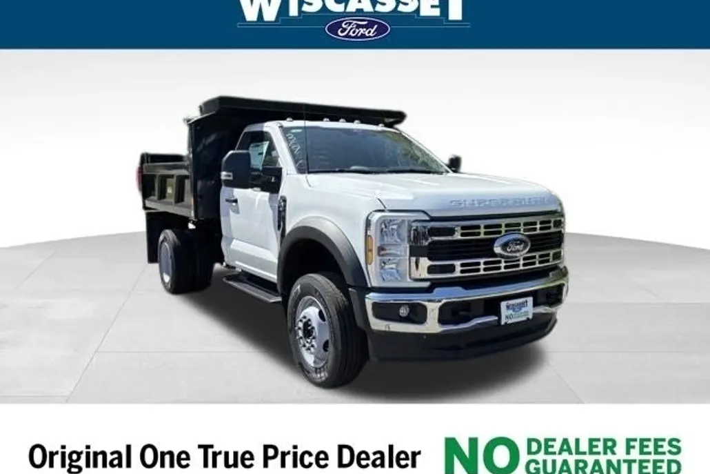 2024 Ford F-600 photo 1