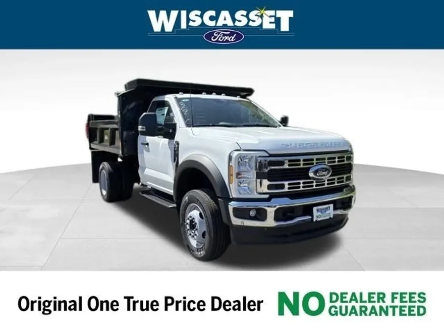 2024 Ford F-600 photo 1