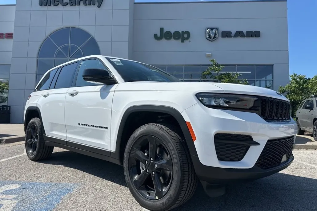2025 Jeep Grand Cherokee Altitude X photo 1