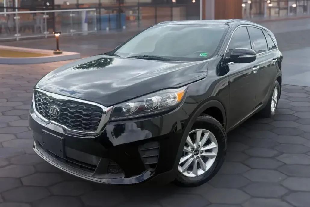 2019 Kia Sorento LX S photo 1