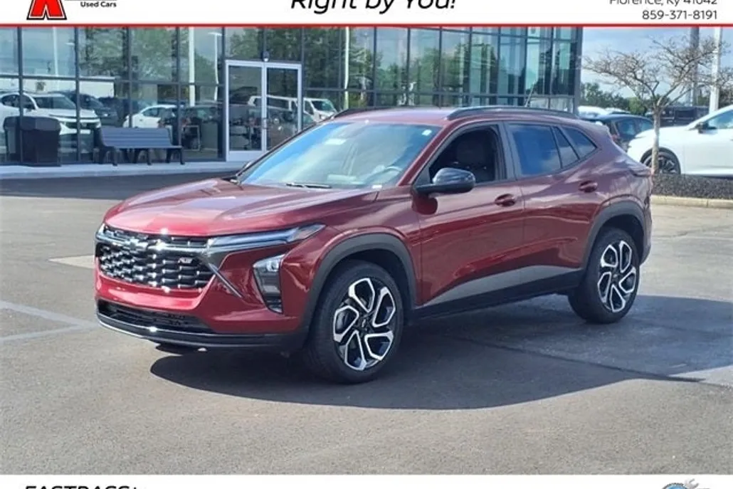 2025 Chevrolet Trax photo 1