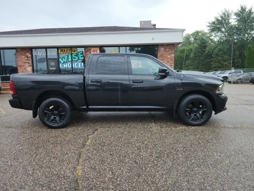 2017 Ram 1500 Sport photo 1
