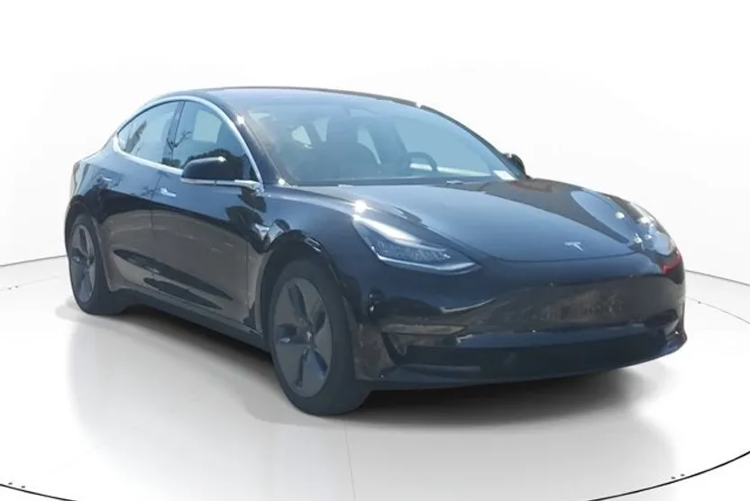 2018 Tesla Model 3 Long Range photo 1