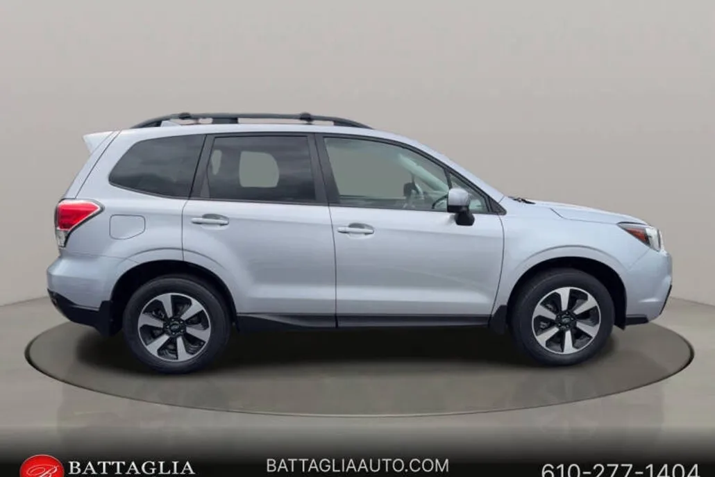 2018 Subaru Forester 2.5i Premium photo 1