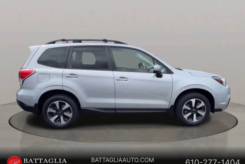 2018 Subaru Forester 2.5i Premium photo 1