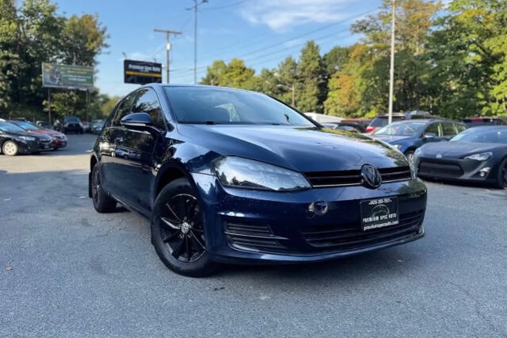 2016 Volkswagen Golf TSI S photo 1