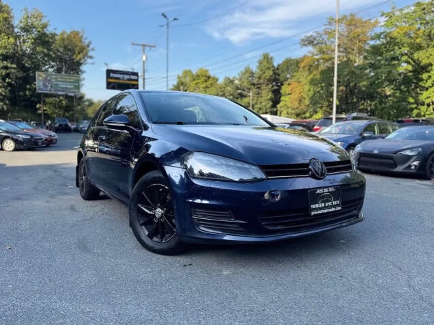 2016 Volkswagen Golf TSI S photo 1
