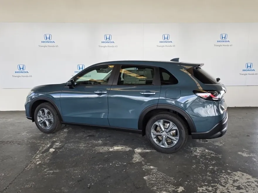 2026 Honda HR-V LX photo 1