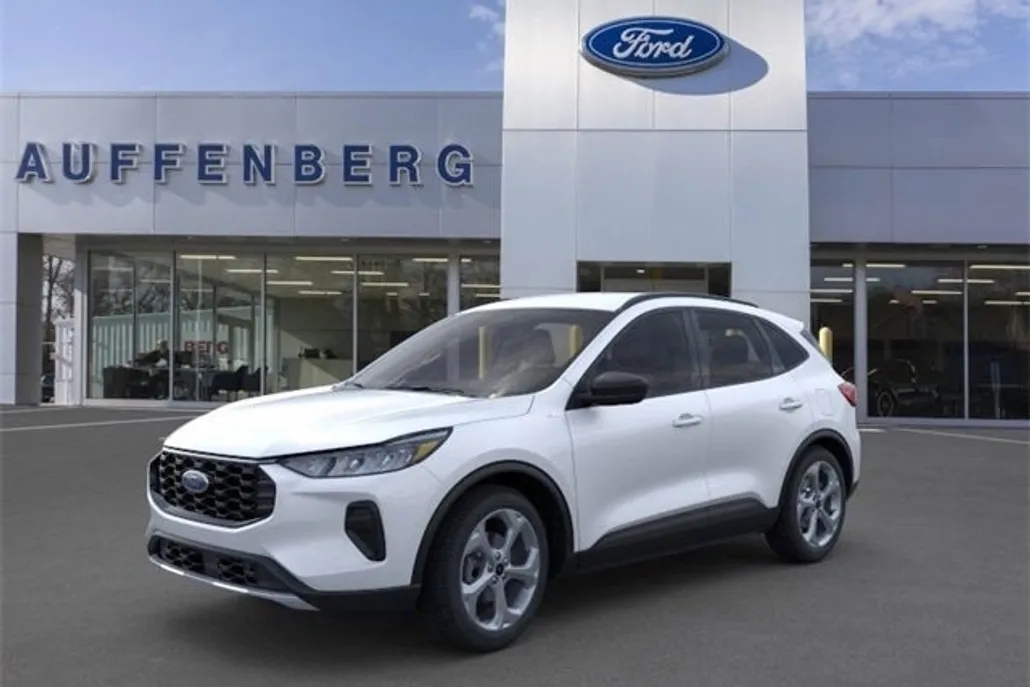 2025 Ford Escape ST-Line photo 1