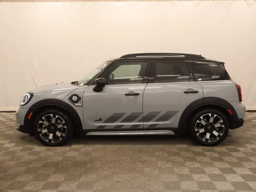 2023 Mini Countryman SE ALL4 photo 1