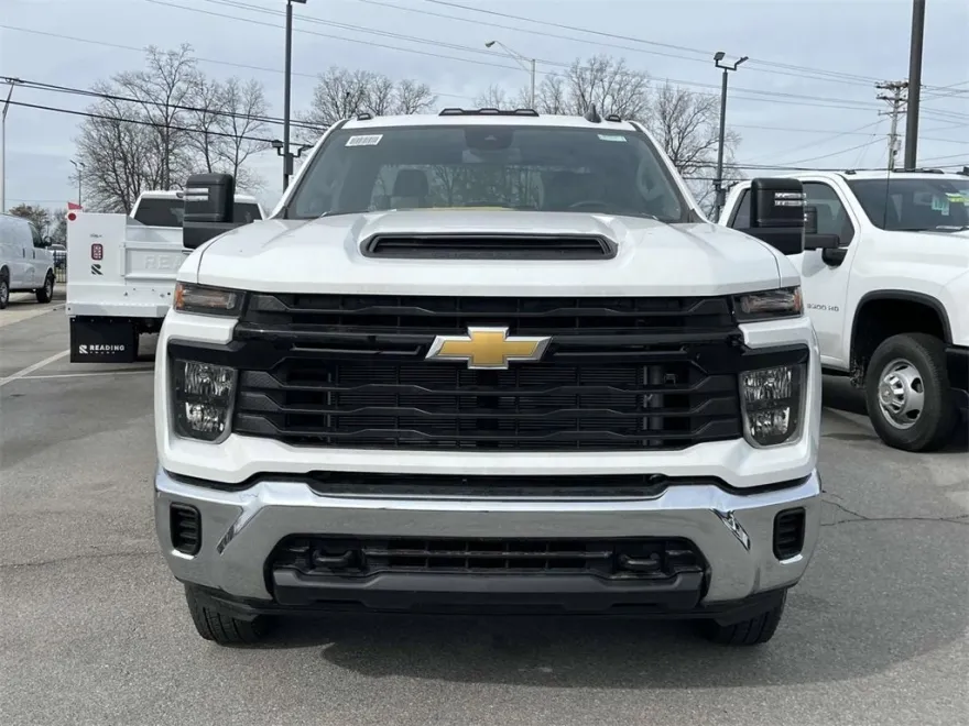 2024 Chevrolet Silverado 3500HD Work Truck photo 1