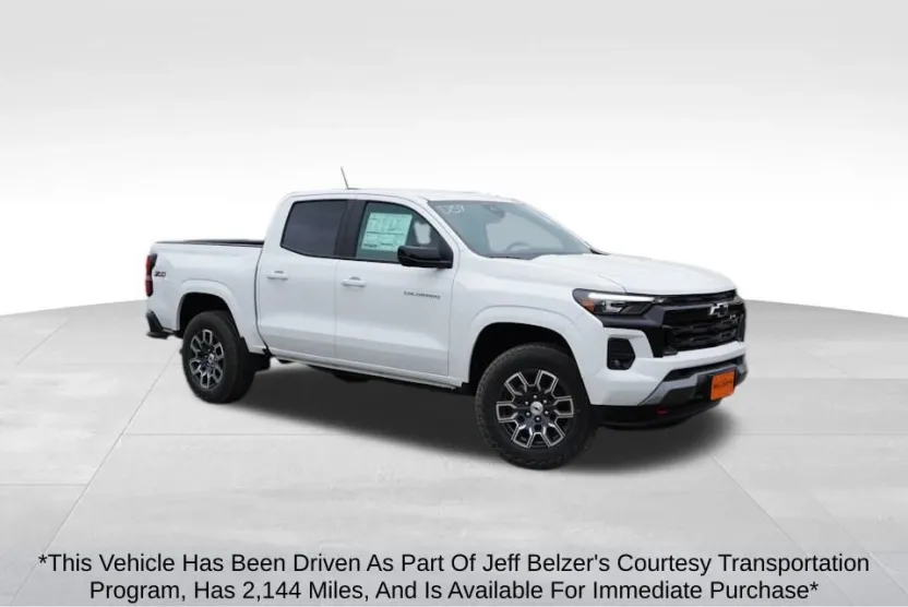 2025 Chevrolet Colorado Z71 photo 1