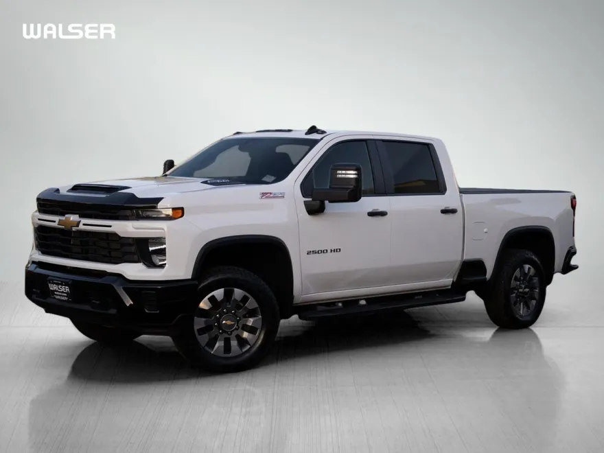 2024 Chevrolet Silverado 2500HD Custom photo 1