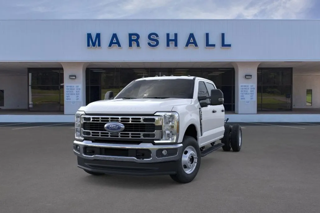 2026 Ford F-350 XL photo 1