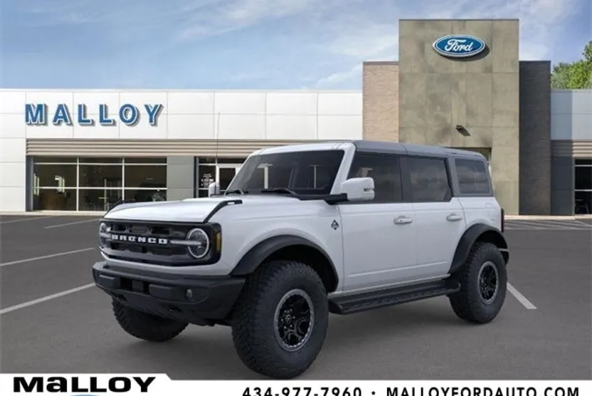 2025 Ford Bronco Outer Banks photo 1