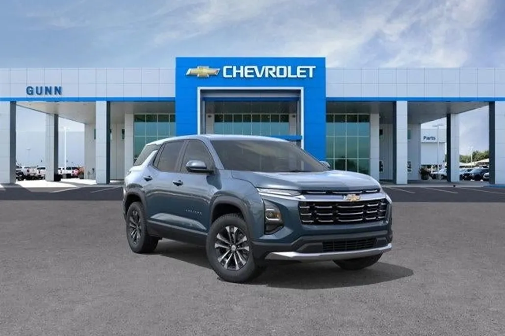 2026 Chevrolet Equinox LT photo 1