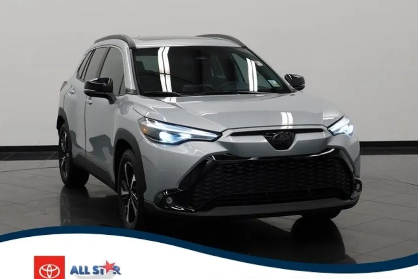 2025 Toyota Corolla Cross Hybrid XSE photo 1