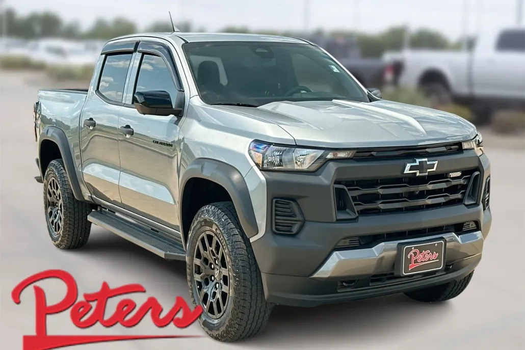 2024 Chevrolet Colorado Trail Boss photo 1