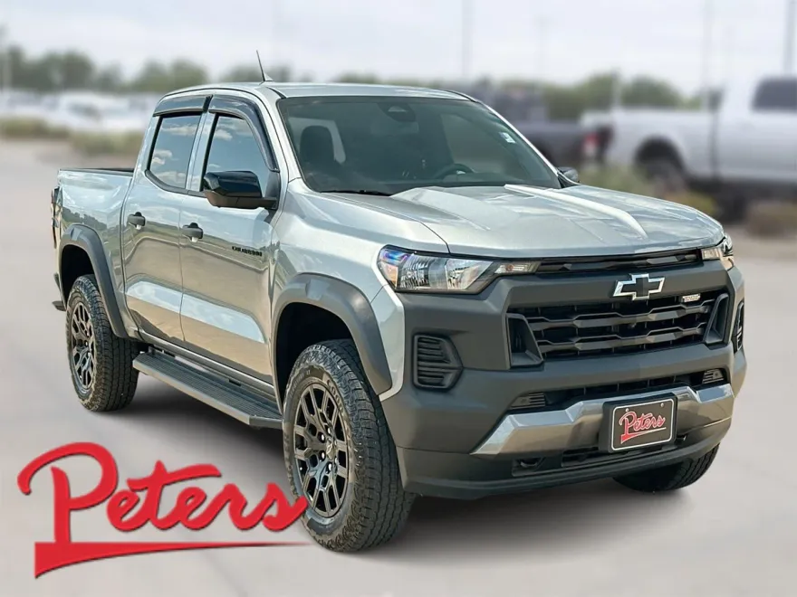 2024 Chevrolet Colorado Trail Boss photo 1