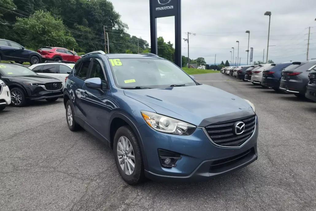 2016 Mazda CX-5 Touring photo 1