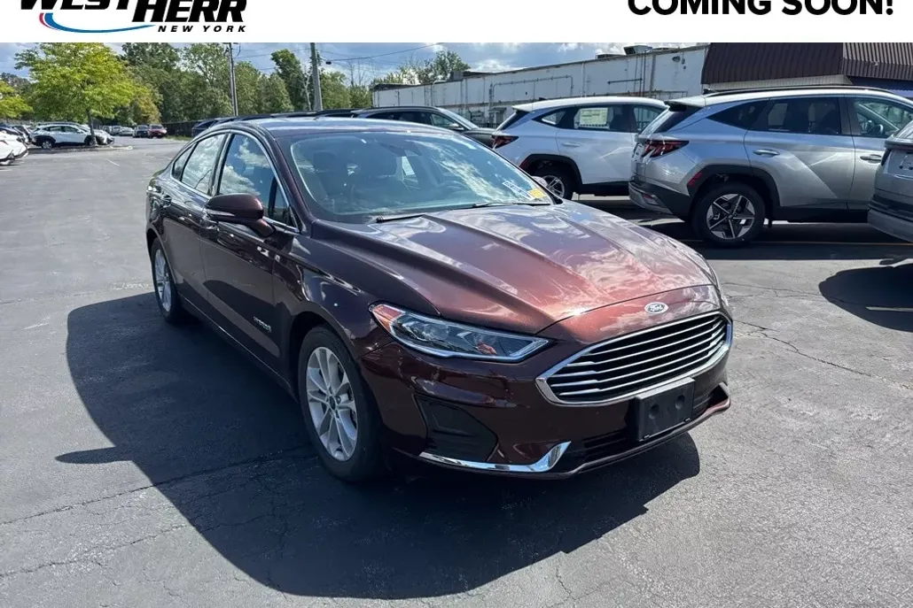 2019 Ford Fusion Hybrid SEL photo 1