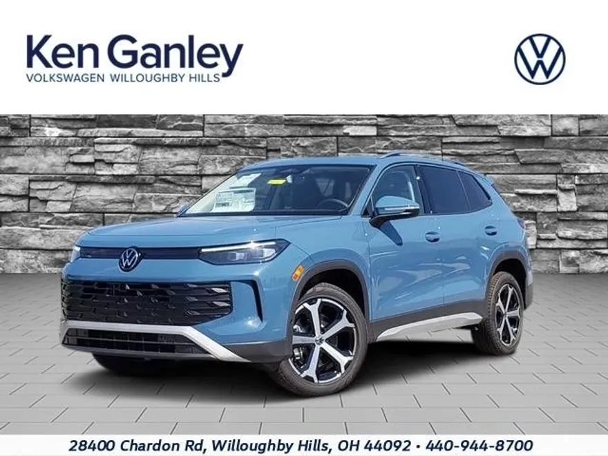 2025 Volkswagen Tiguan SE photo 1
