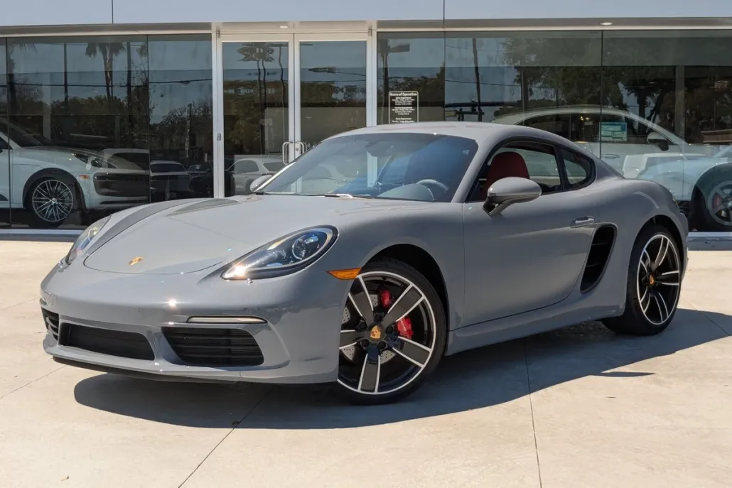 2025 Porsche Cayman S photo 1
