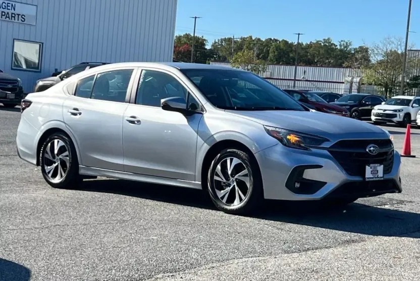 2025 Subaru Legacy Premium photo 1