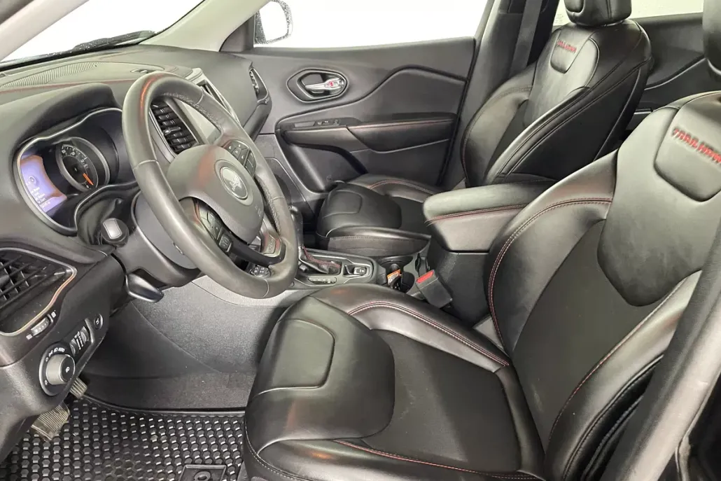 2022 Jeep Cherokee Trailhawk photo 1